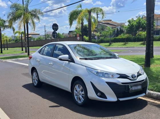 TOYOTA YARIS 1.5 16V FLEX SEDAN XL MULTIDRIVE